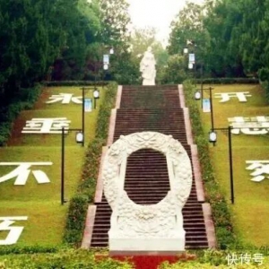 空山新雨：谁满门忠烈，谁满屋黄金？