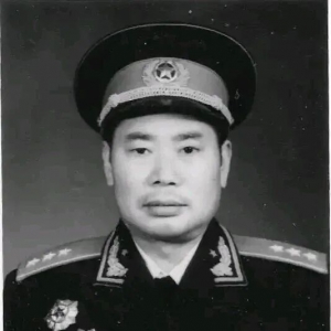 莫易 | 杨得志：让人民群众先富起来