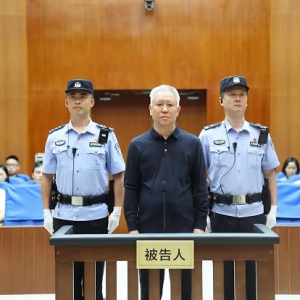 郑宜歌 | 许家印暴雷记：一个时代的宿命