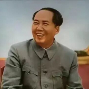东方必胜：别不服气，你的偶像无法与伟人相提并论