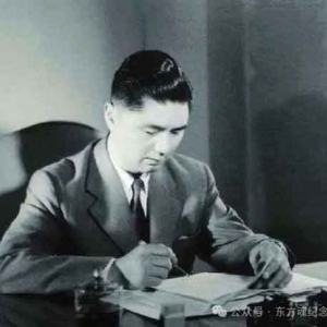 毛主席去荣毅仁工厂参观，陈毅：荣老板好大的面子