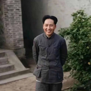 东方必胜：跨越五十年的思考，伟人旗帜必须高高举起